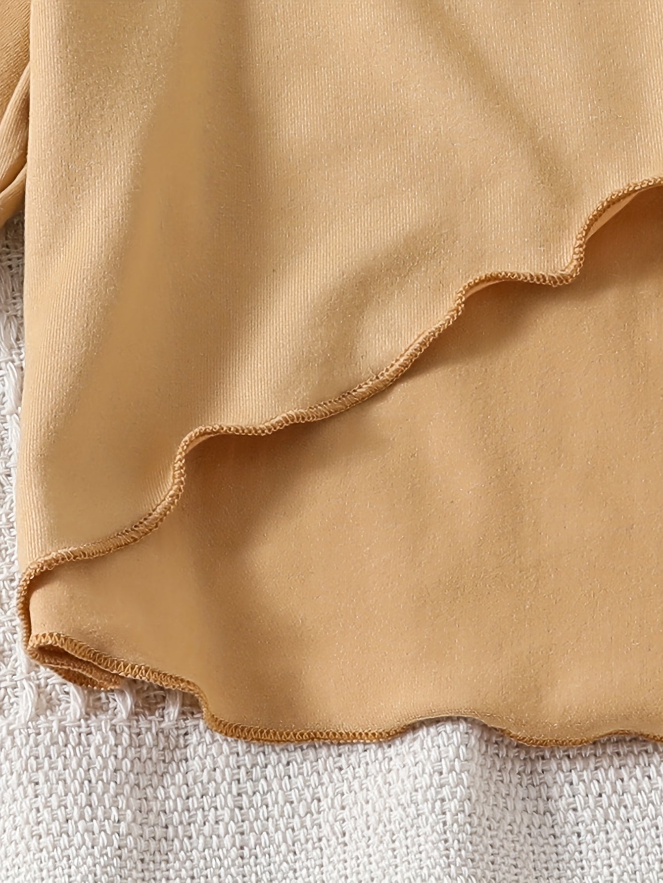 Girls' Casual Outfit with Heart Pattern Cami Dress and High-Low Top for Outdoor Activities