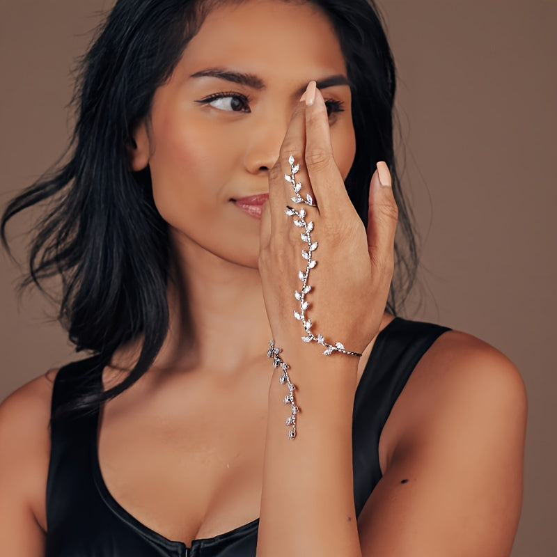 Water Diamond Finger Bracelet with Connected Design Stylish and Versatile