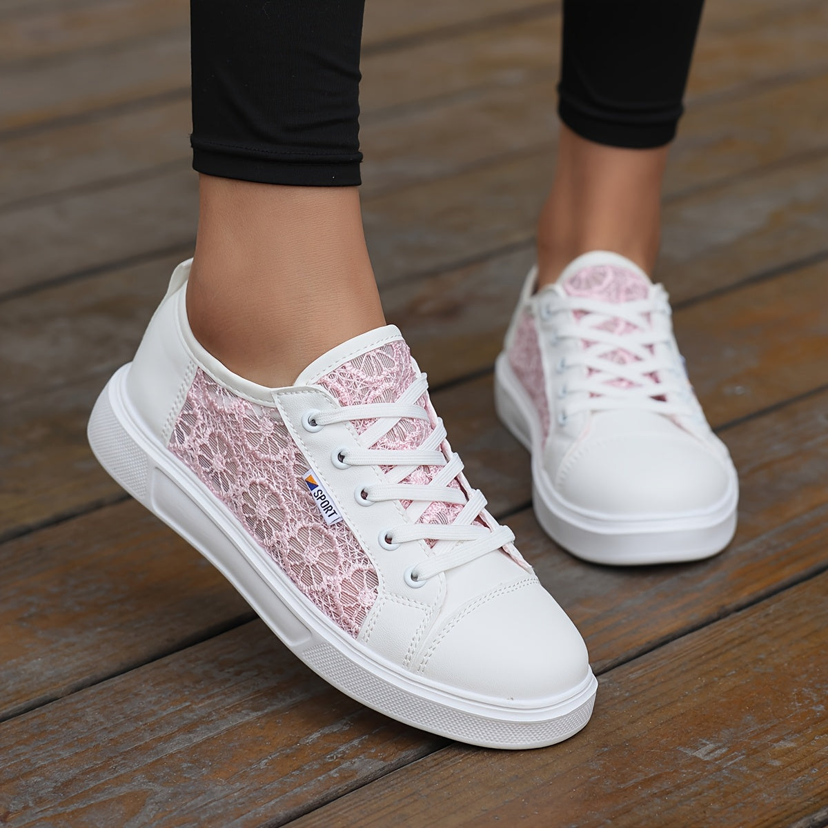 Women's White Breathable Lace-Up Low-Top Sneakers Casual Walkers