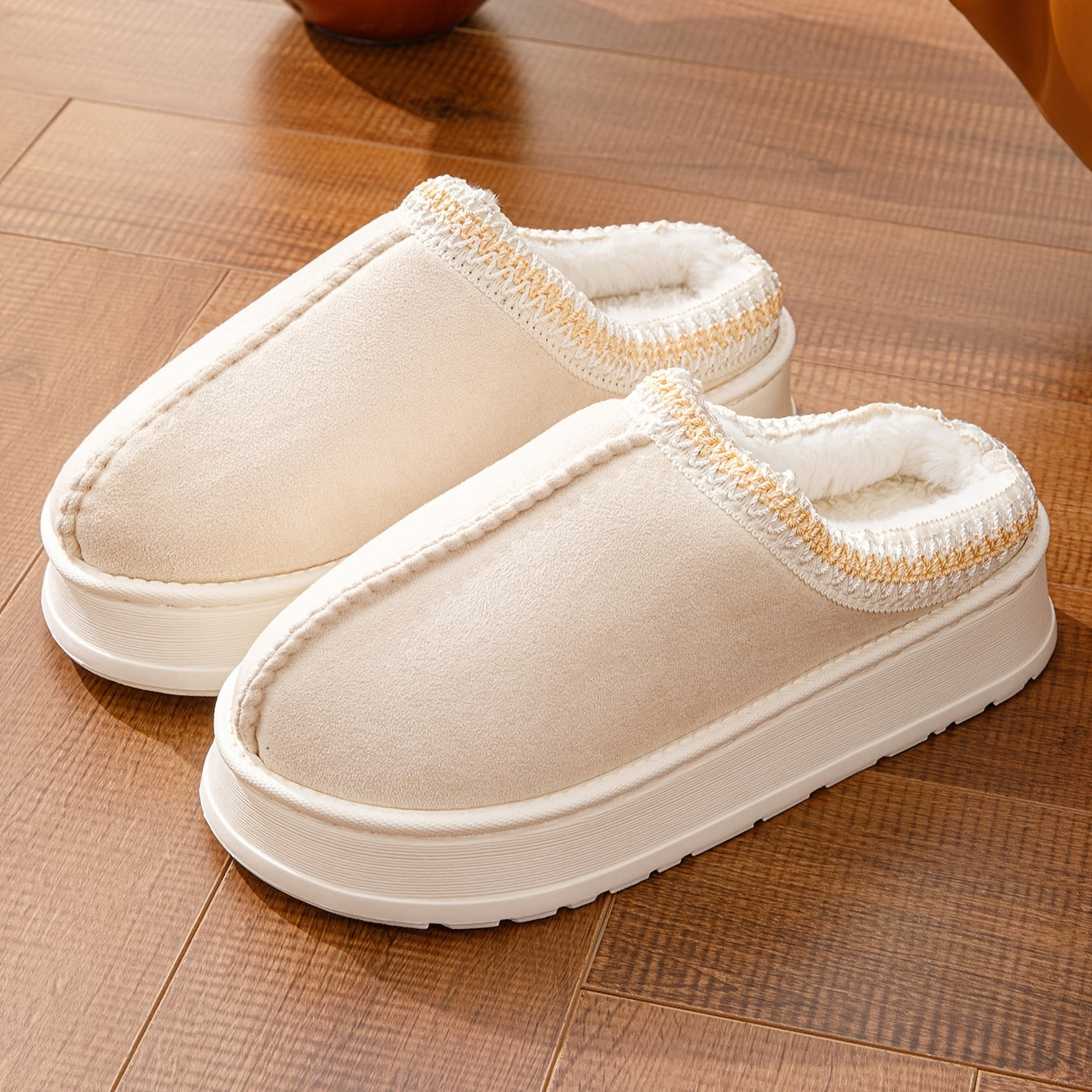 Erkaklar va ayollar uchun yopiladigan shippaklar, mo'ynali ichki qavati bilan EVA taglik, ichki qulaylik