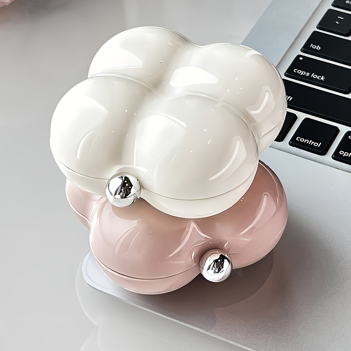 Unisex Floral Portable Pill Organizer 7 Compartments Compact Medicine Box