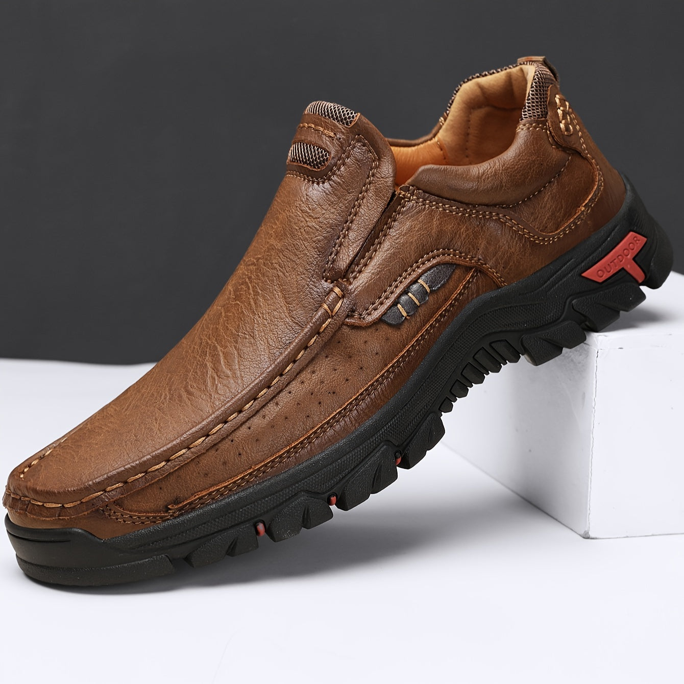Men's PU Leather Loafers Casual Slip-On Shoes for Outdoor Activities in Spring and Autumn