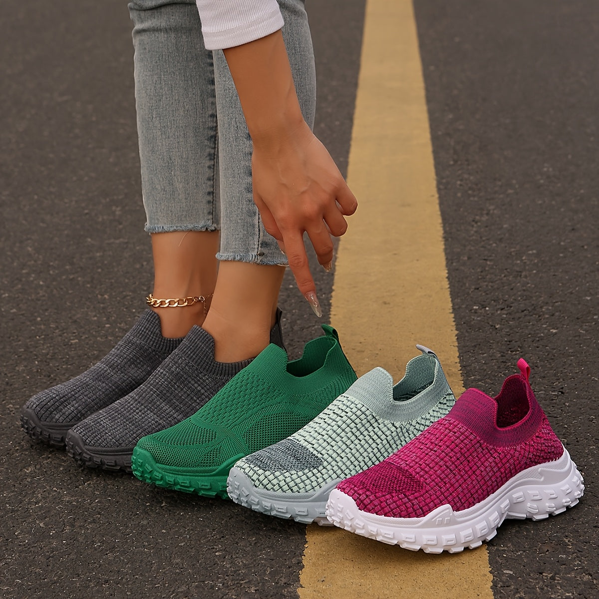 Women's Slip-On Walking Shoes Lightweight Breathable Mesh Casual Sneakers