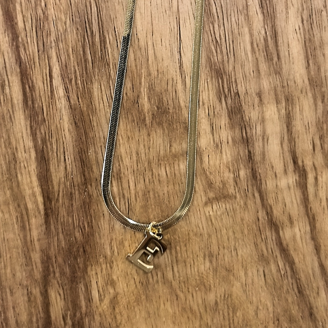 Women’s 18K Gold Plated Stainless Steel Alphabet Letter Pendant Necklace for Daily Wear