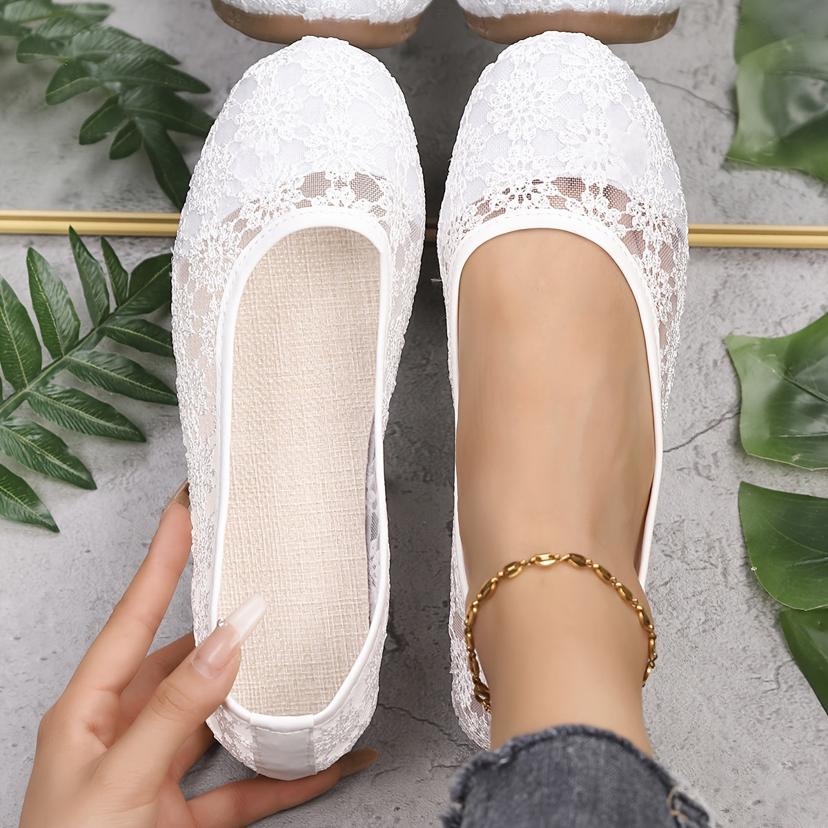 Women's Floral Embroidered Breathable Lace Ballet Flats Slip-On Casual Shoes