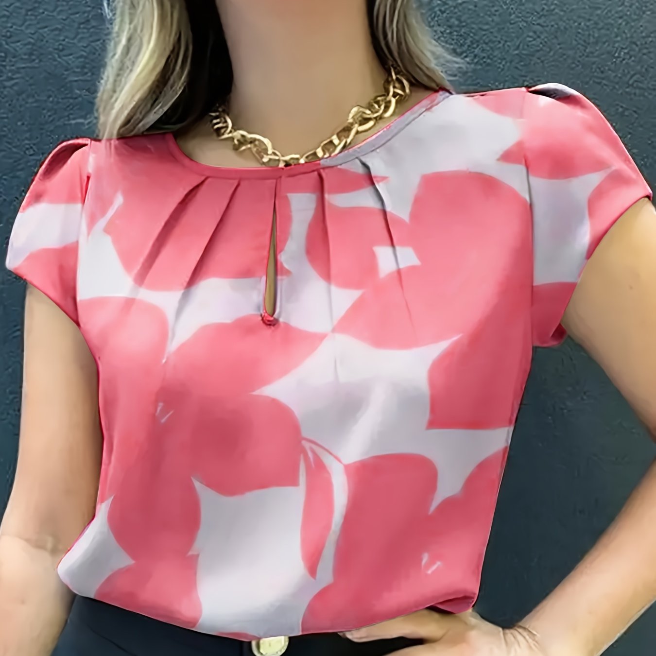 Camisa de manga corta con estampado floral casual para mujer, de poliéster, cuello redondo, ajuste suelto, top de verano