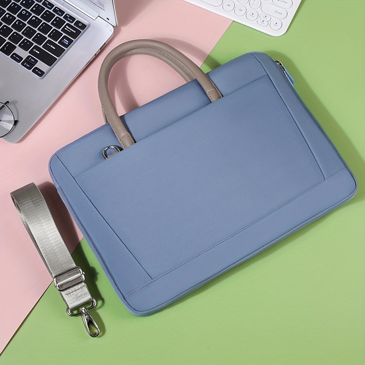 Bolsa de nylon resistente al agua para portátil con correa ajustable para escuela, oficina y uso diario