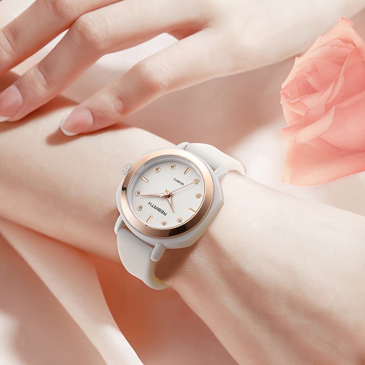 Ayollar uchun kichik kvarts soat, chiroyli silika jel strap va nafis dizayn bilan