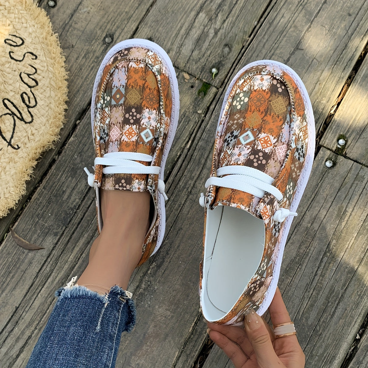 Women's Mesh Flat Sports Shoes Lightweight Athletic Sneakers