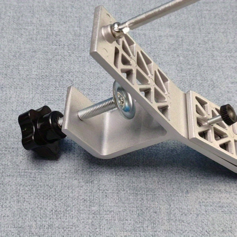 Angle sharpener with adjustable rotation and fast clamping for professional sharpening