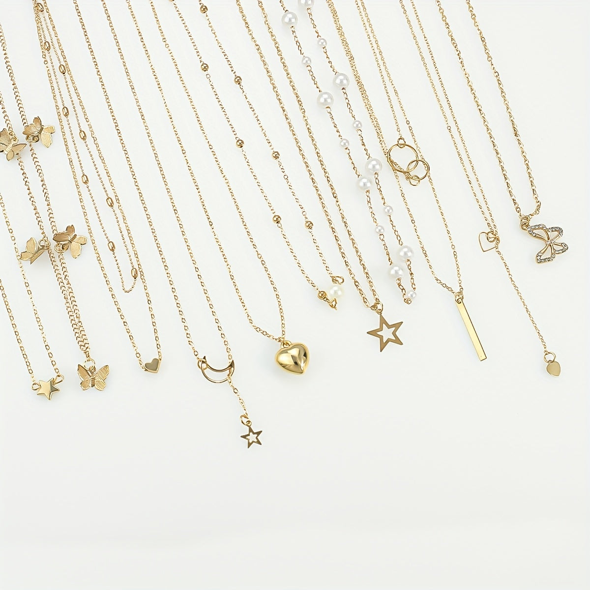 Vintage uslubidagi marjon to'plami 11 dona bo'lib, temir pendantlar yulduzlar, kapalaklar, yuraklar va oycha shaklida. Ayollar uchun nafis kundalik kiyim va ko'p qirrali bayram aksessuaridir.