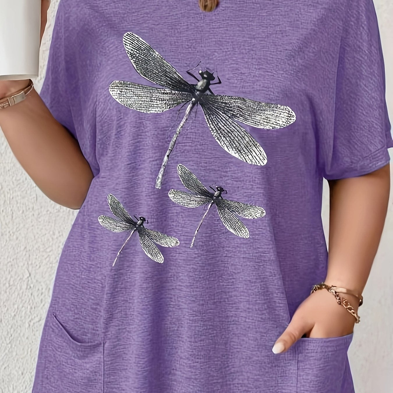 Plus Size Women's Dragonfly Print T-Shirt Green Short Sleeve Crew Neck Casual Top
