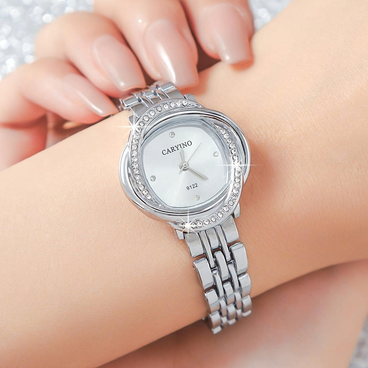 Women's Quartz Watch with Rhinestones Zinc Alloy Elegant for Parties and Dates