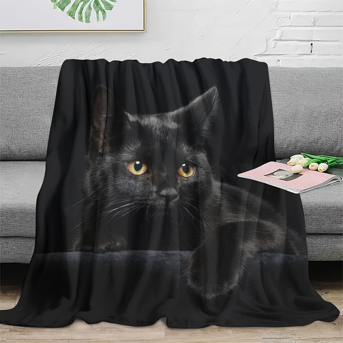 Flannel Fleece Throw Blanket with Geometric Animal Pattern for All Seasons Machine Washable Polyester