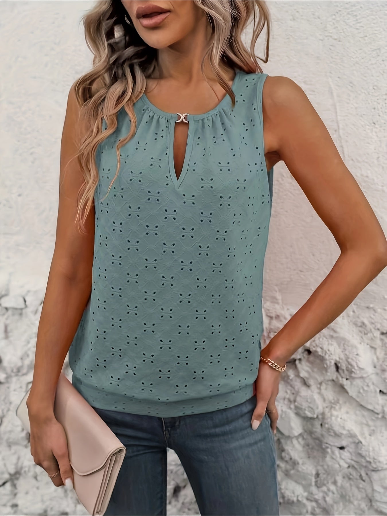 Топ без рукавов из сетки для женщин plus size, с V-образным вырезом, летняя блузка, повседневная или официальная