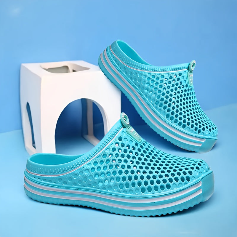 Ayollar uchun qizil EVA slip-on sandalilar, teshikli dizayn bilan