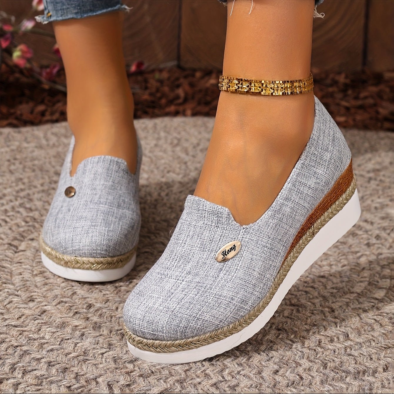 Plus Size Women's Slip-On Loafers With Cushioned Sole and Breathable Fabric