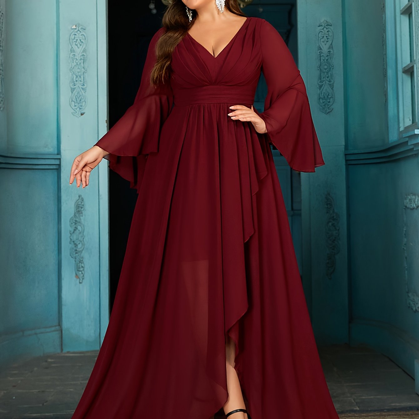 Plus Size Women's V-Neck Evening Gown Polyester Long Sleeve Solid Color