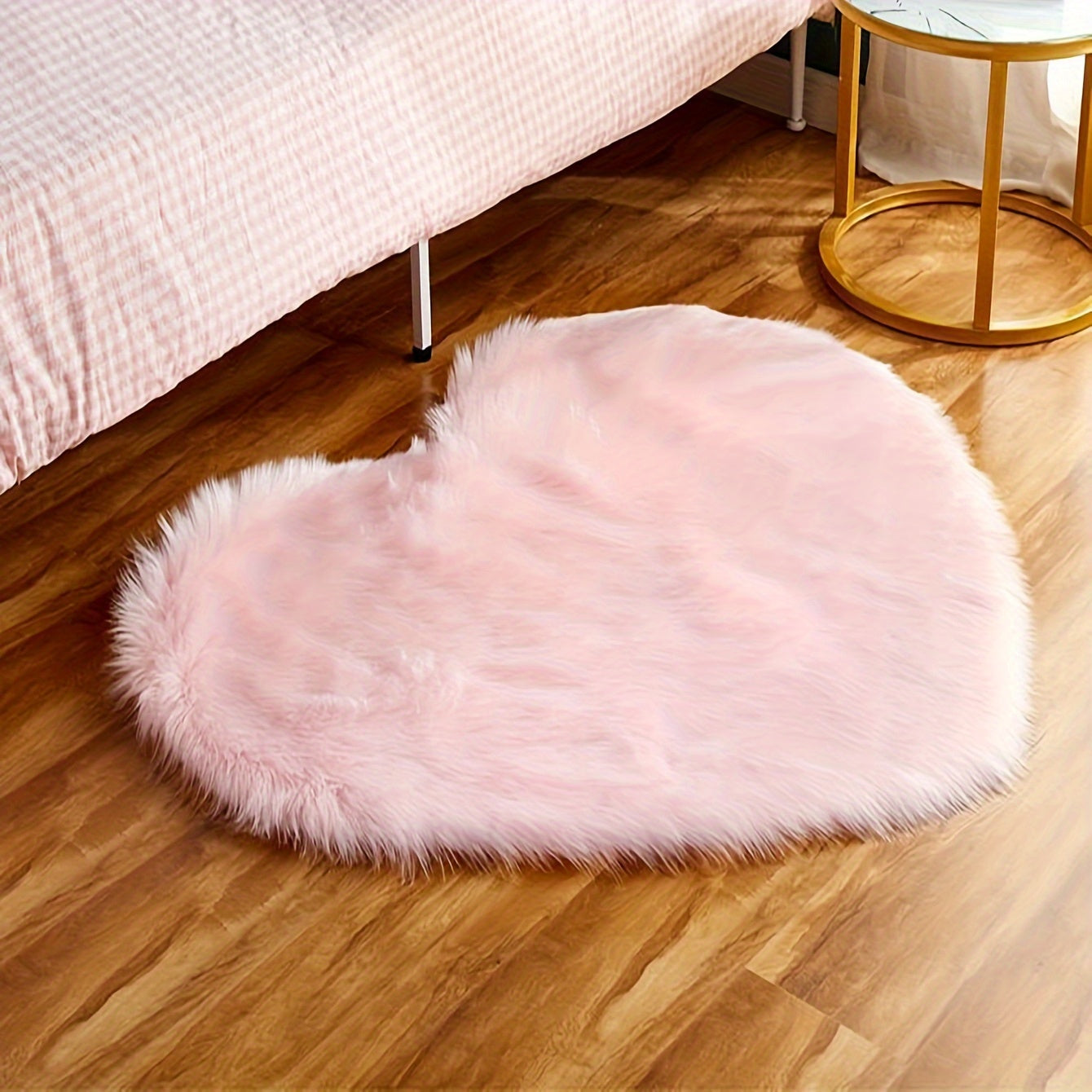 Pink Heart-Shaped Plush Rug Soft Faux Wool Cozy Bedroom Decor Gift