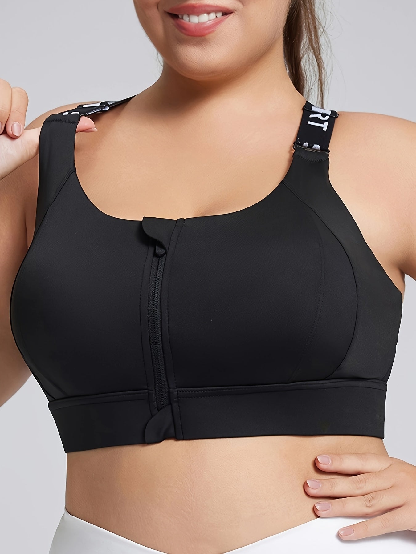 Plus Size Sports Bra Zipper Yoga Tank Top Padded Adjustable Straps