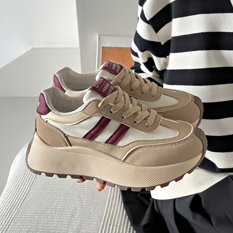 Women's Striped Low Top Athletic Sneakers Lightweight Fabric Upper PVC Sole All-Season