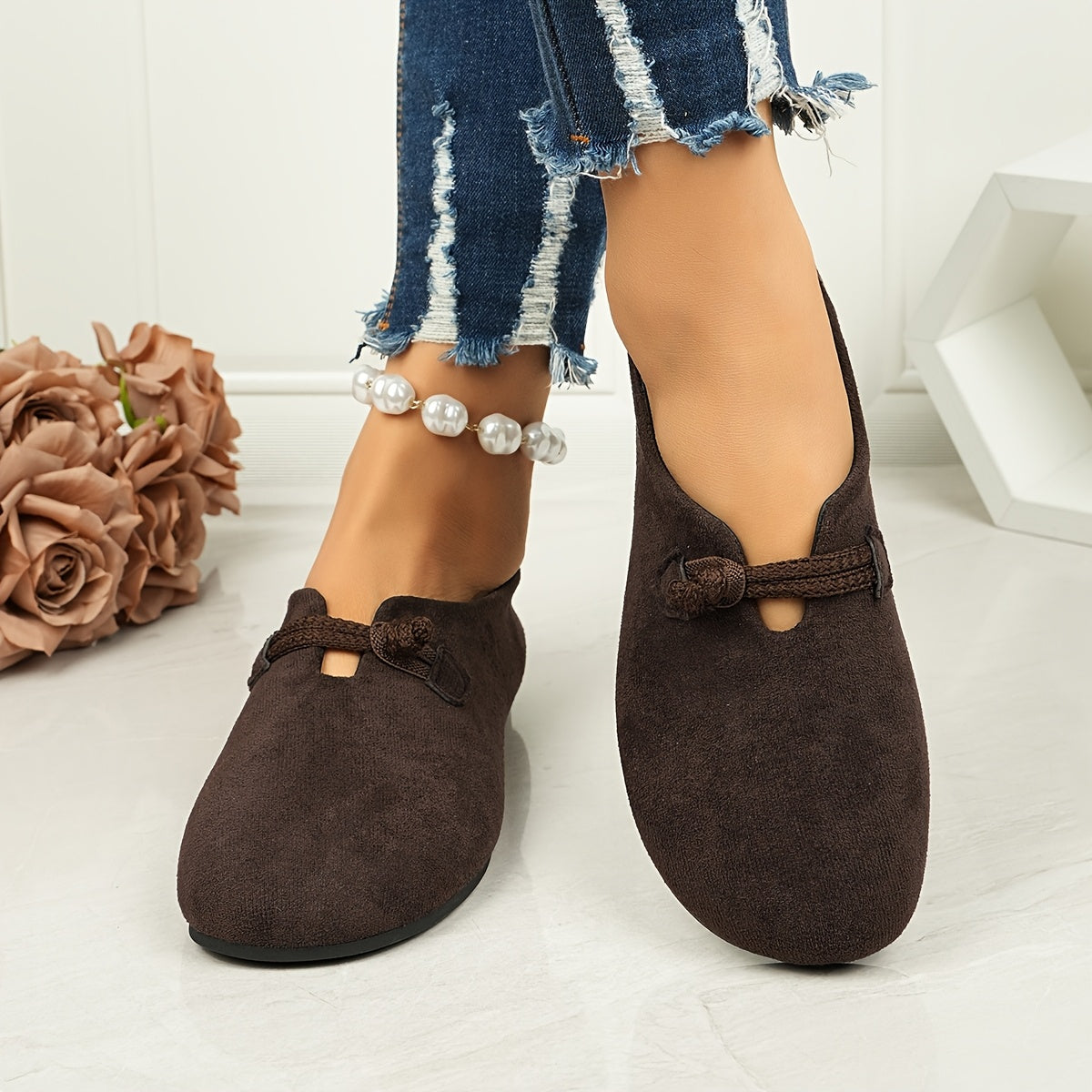 Women's Black Slip-On Flat Shoes Round Toe Casual Comfort All Season