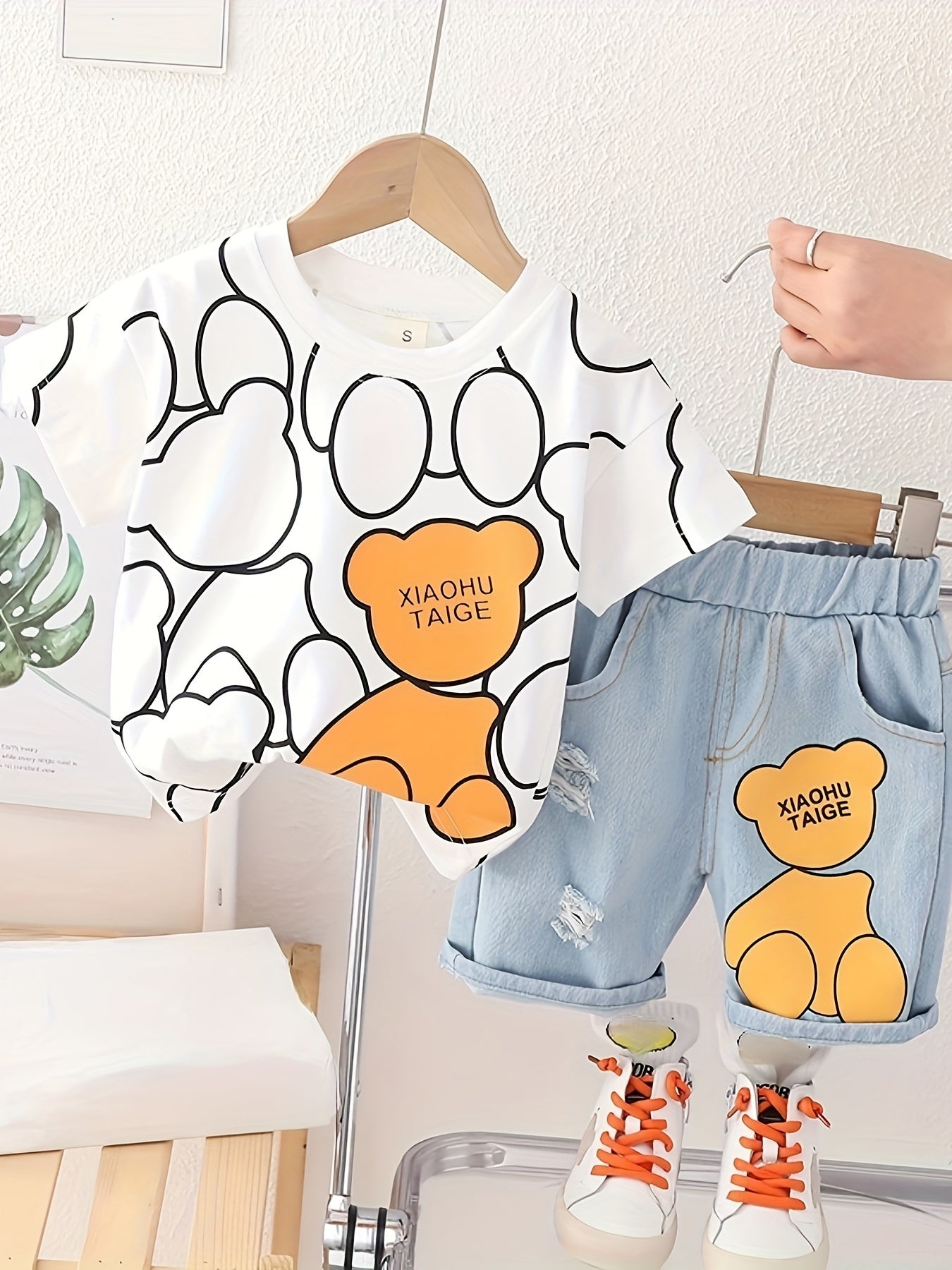 Kids Summer Clothes Set with Cartoon T-Shirt and Shorts for Toddlers Boys and Girls