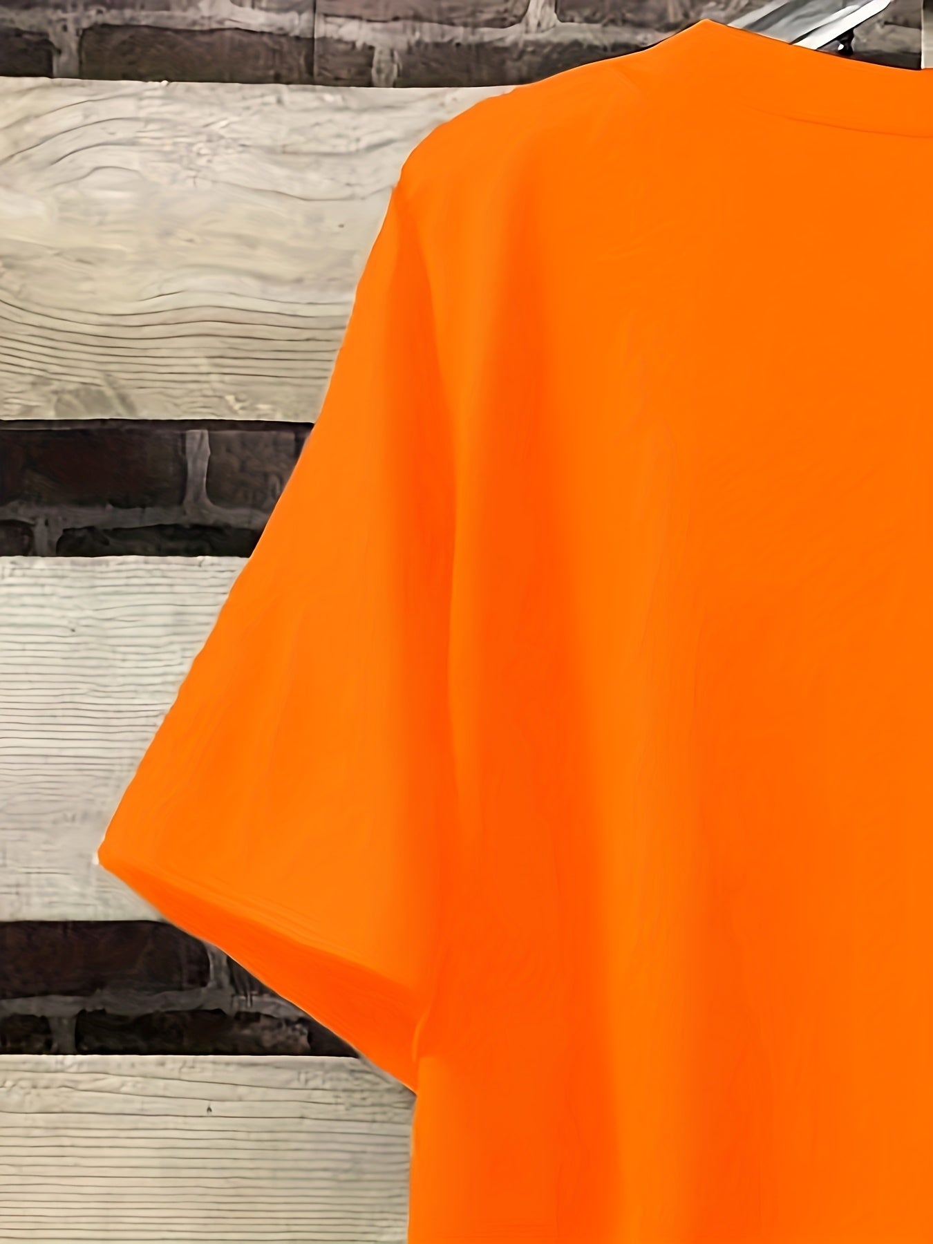 Plus Size Women's Casual Red Round Neck T-Shirt Short Sleeve Stylish Layering