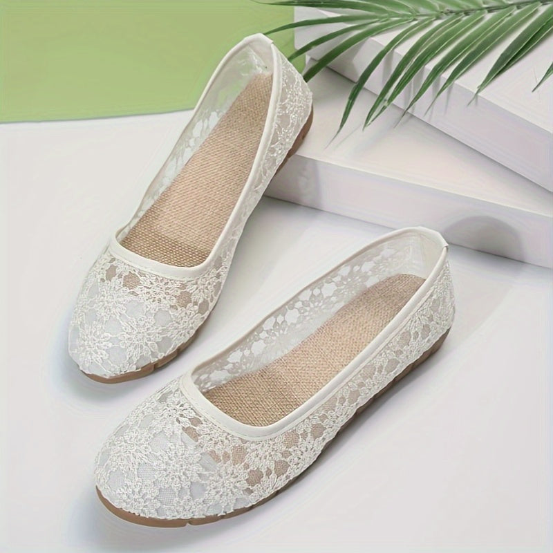 Women Elderly Mesh Slip-On Shoes Breathable Floral Pattern All-Season