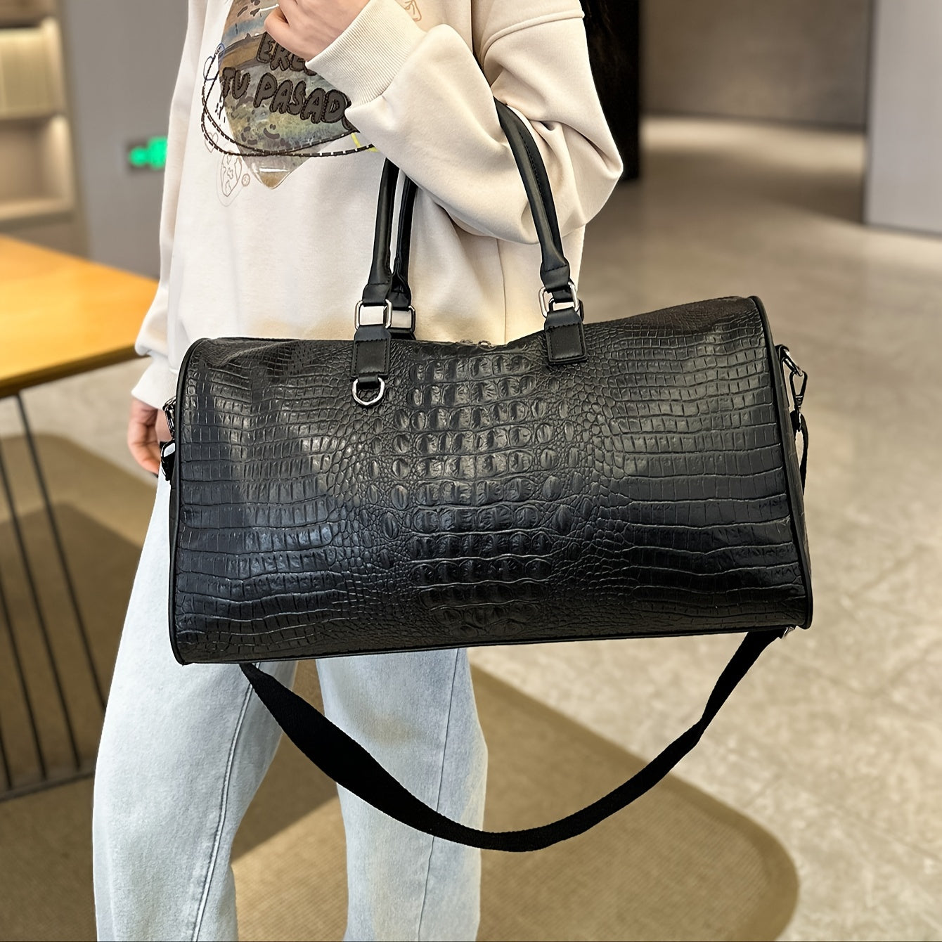 Faux Leather Crocodile Pattern Gym Tote Bag for Travel and Weekend Trips