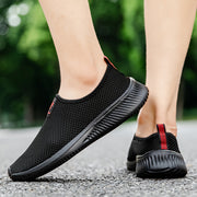 Men's Plus Size Breathable Knit Sneakers with Non-Slip EVA Sole for Casual and Outdoor Wear