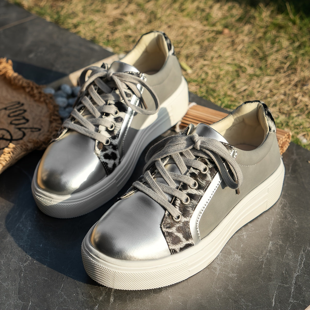 Ayollar uchun kundalik tizzali, pastki qismi ochiq, qora qulay sport poyabzali