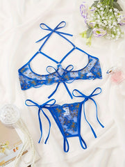 Ayollar uchun jozibali ichki kiyim to'plami