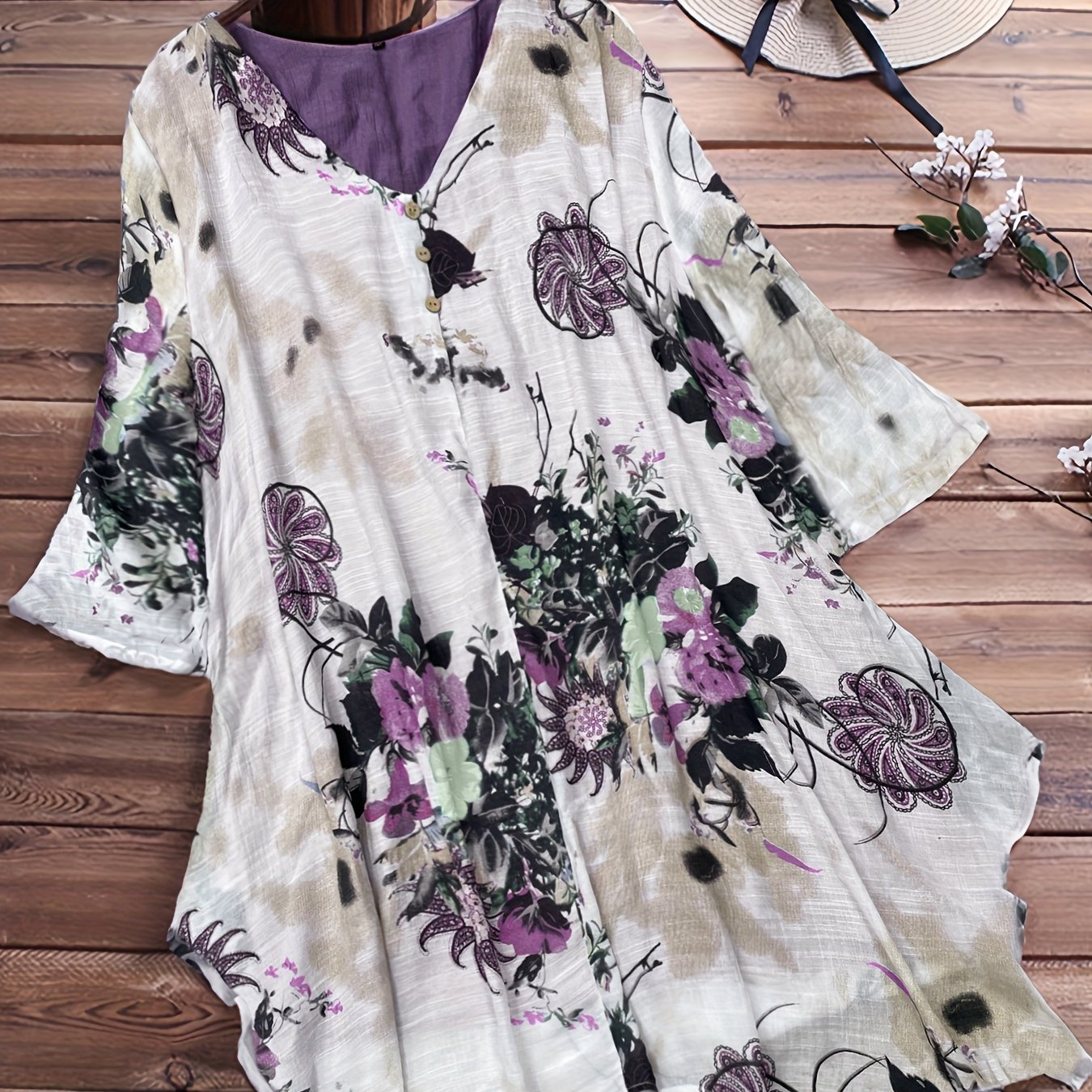 Women's Plus Size Casual Floral V-Neck Top with Short Sleeves and Asymmetrical Hem