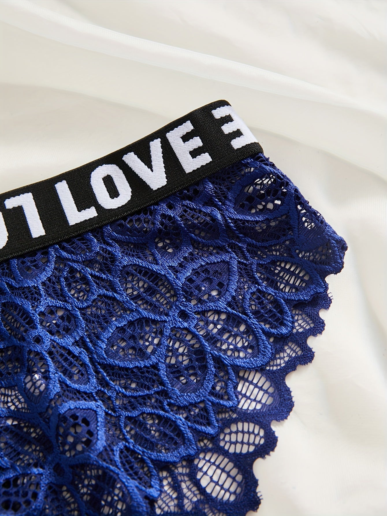 Women's Lace Lingerie Set with Bra and Panties in Contrasting Colors