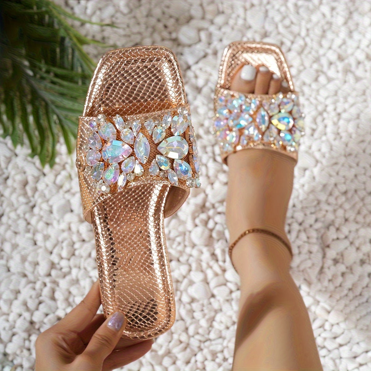 Women's Rhinestone Flat Summer Sandals Lightweight Comfortable