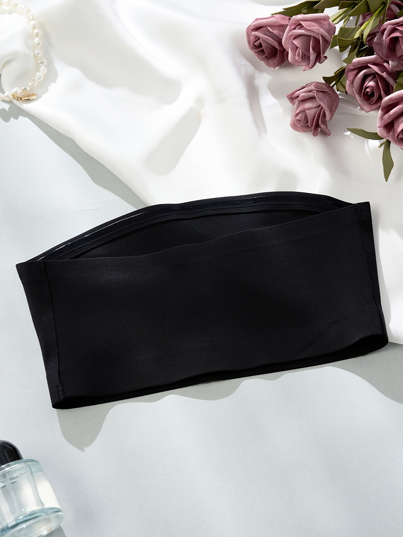 Women's Strapless Wireless Bandeau Bra with Push-Up Support and Anti-Slip Design