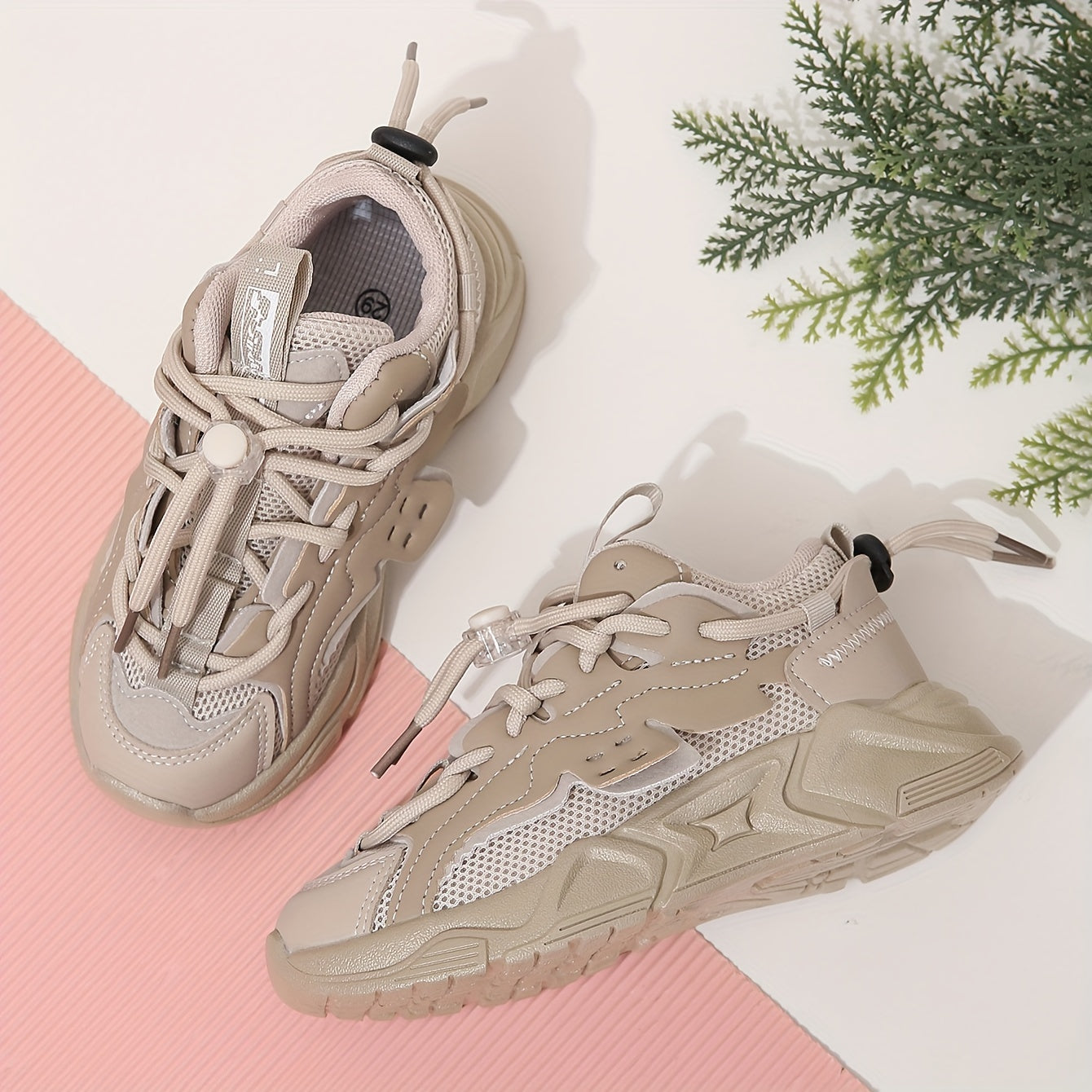 Girls Black Breathable Low-Top Sneakers with Fabric and EVA Sole for Spring and Fall