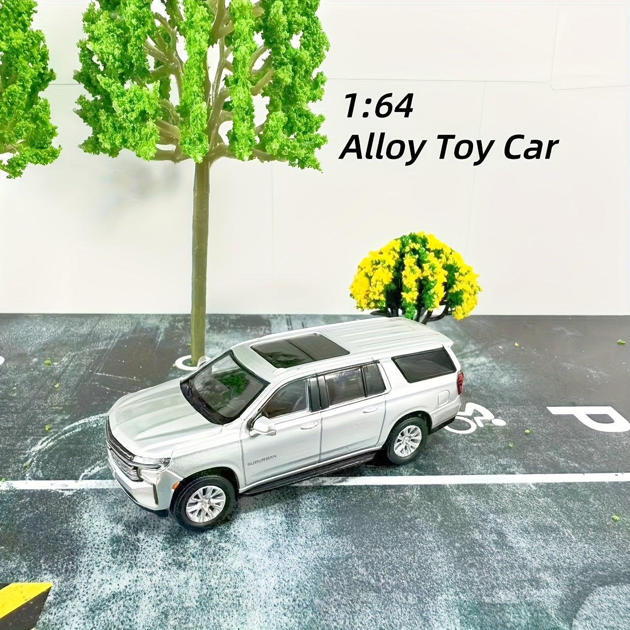 Coche de juguete para niños, modelo de aleación para Chevrolet Suburban SUV, clásico, de fundición a presión, coleccionable