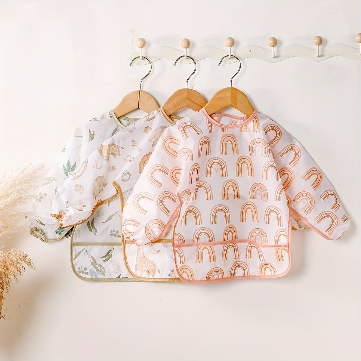 Водонепроницаемые бибы с длинными рукавами для детей от 0 до 3 лет, легко чистятся и не требуют стирки.