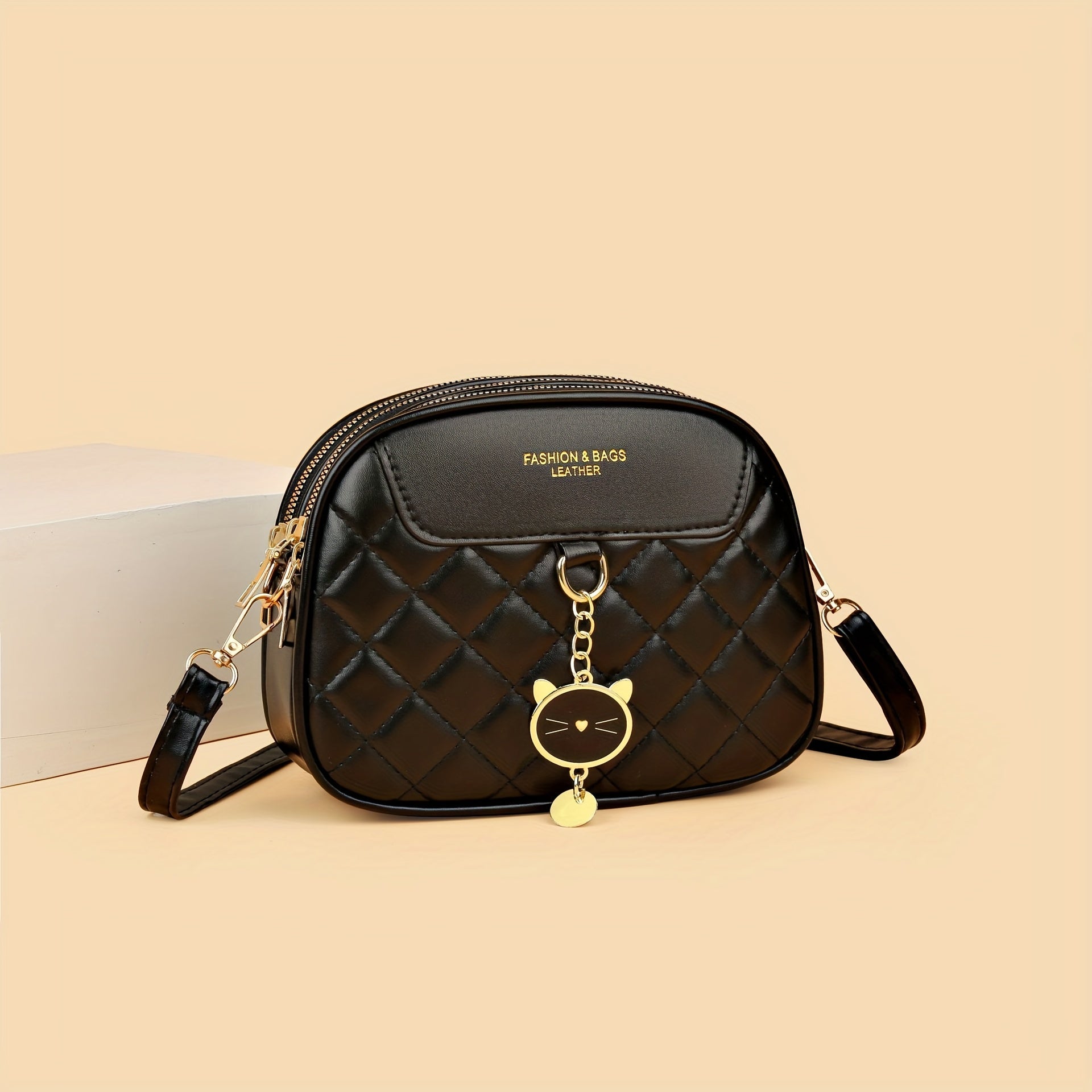 Qora plaid ko‘poyon sumka, zip yopilishi va polyester ichki qavati bilan