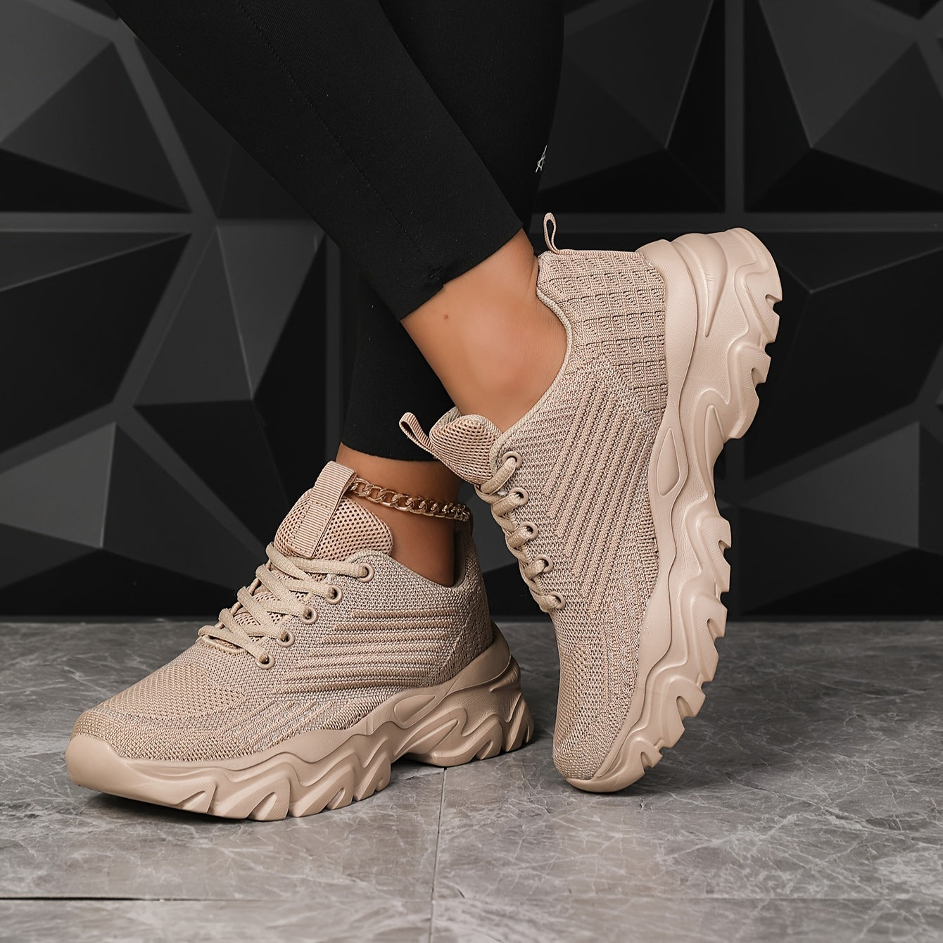 Women's Breathable Knit Platform Sneakers Casual Lace-Up Outdoor Shoes