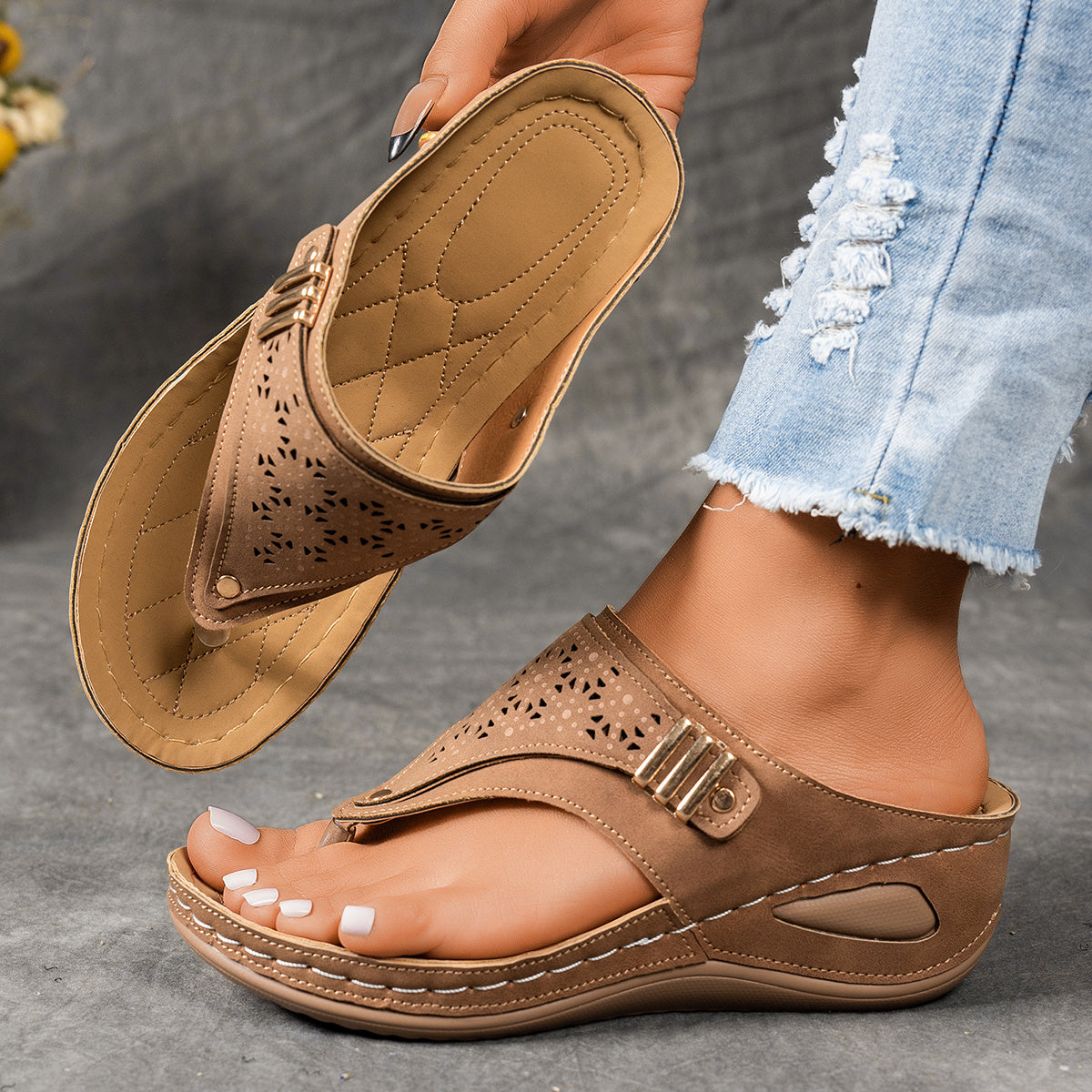 Women's Thong Sandals Cut-Out Design Wedge Heel Slip-On Summer Shoes