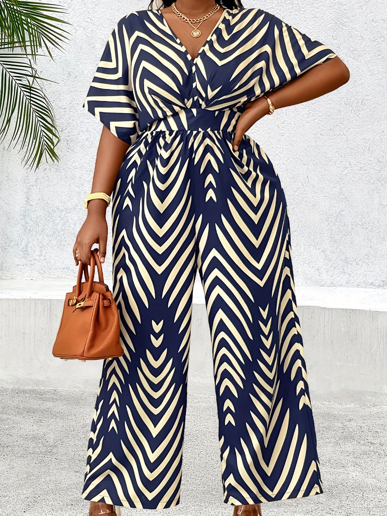 Women's Plus Size Elegant Jumpsuit Polyester V-Neck Short Sleeve