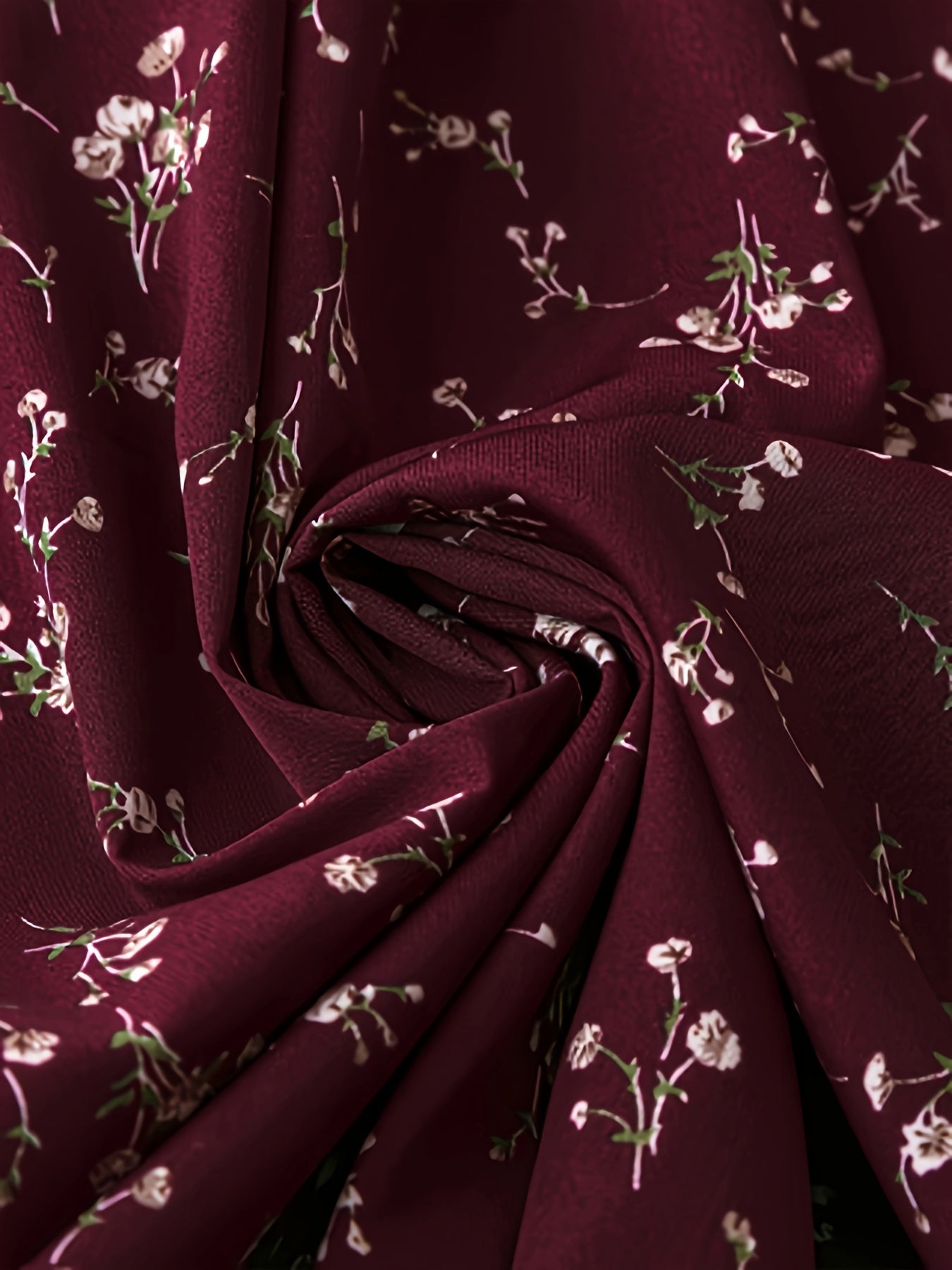 Платье большого размера с цветочным принтом, бабочковыми рукавами и V-образным вырезом