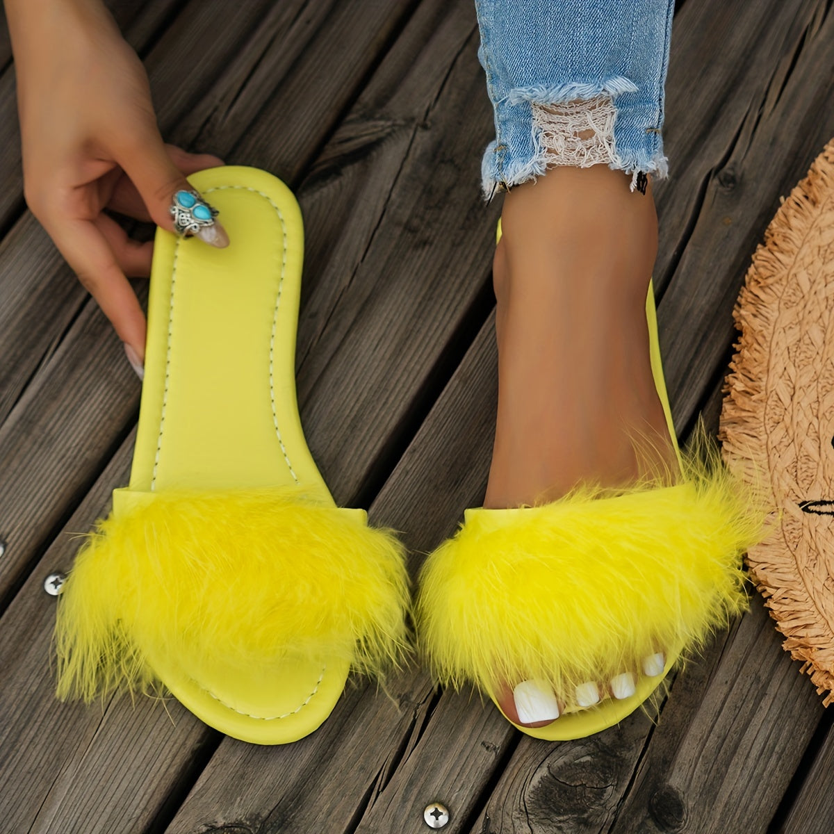 Women's Fluffy Feather Slides Open Toe Single Band Flats Casual Sandals