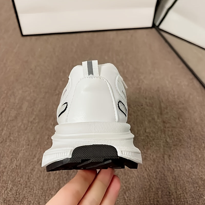 Ayollar uchun nafas oladigan tarmoq krossovkalar oq rangda past-cho‘ntak yurish poyabzali