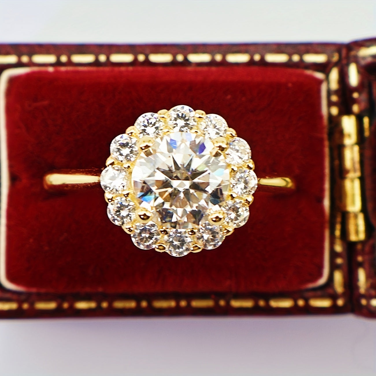 Women's Silver Moissanite Engagement Ring 1 Carat Vintage Hypoallergenic Gold Plated