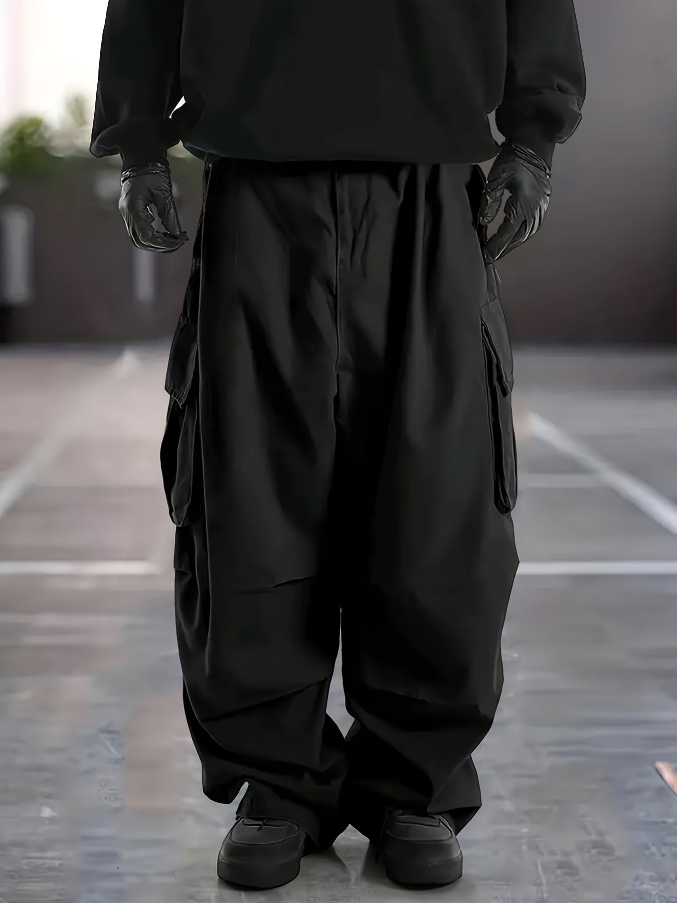 Erkaklar uchun plussiz yuk ko'ylaklari 100% polyesterdan tayyorlangan, ko'p cho'ntakli dizayn, to'g'ri oyoq moslamasi va suv o'tkazmaydigan mato. Tashqi faoliyatlar va sayohat uchun mukammal, katta va baland o'lchamlarda mavjud.