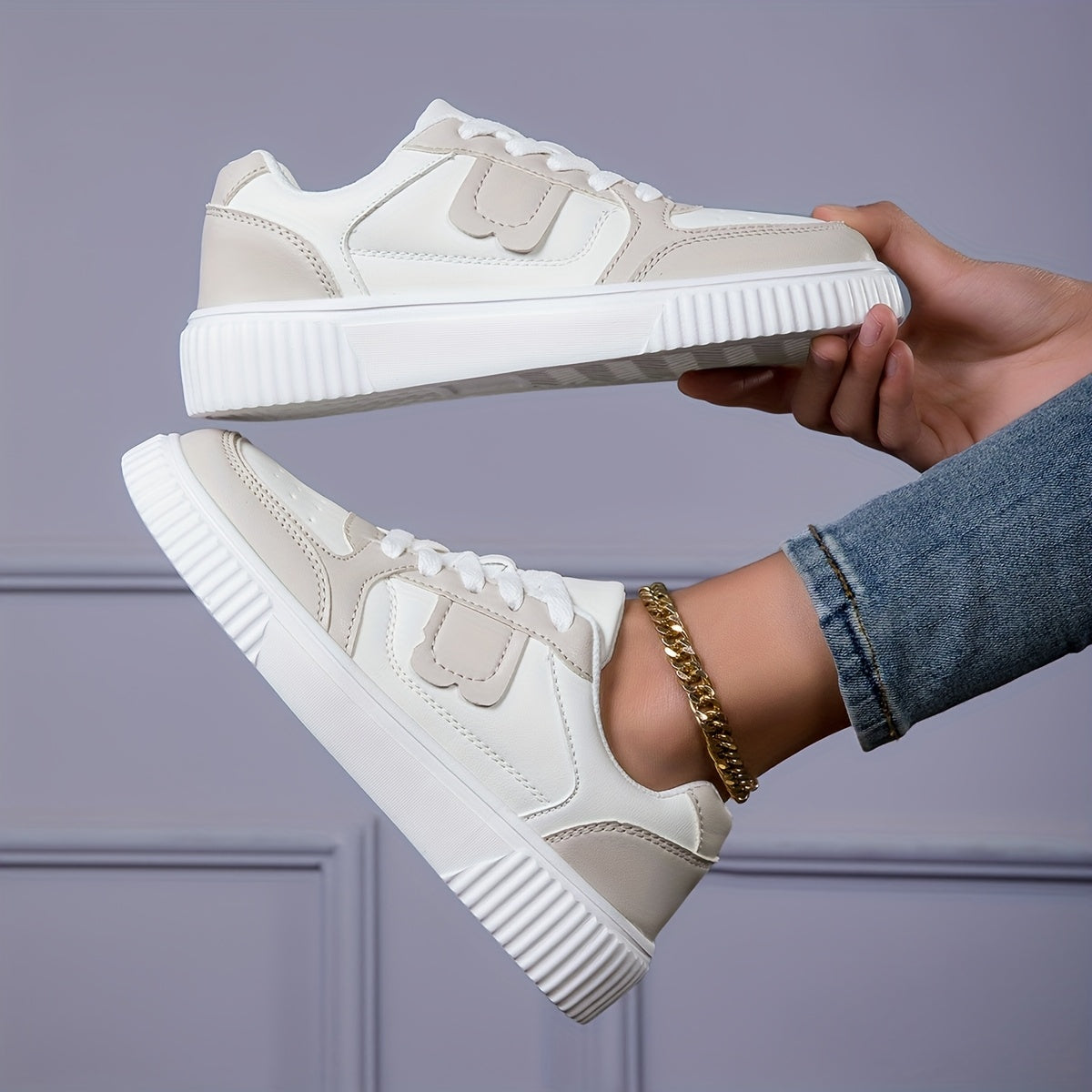 Women's Plus Size Lightweight Casual Sneakers with Thick Sole and Breathable Mesh